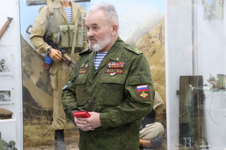 � ���������� 37-� ��������� ������ ��������� ����� �� ����������� ������� ��������� ����� �14 �������� ��������������� ��������-������������� �����