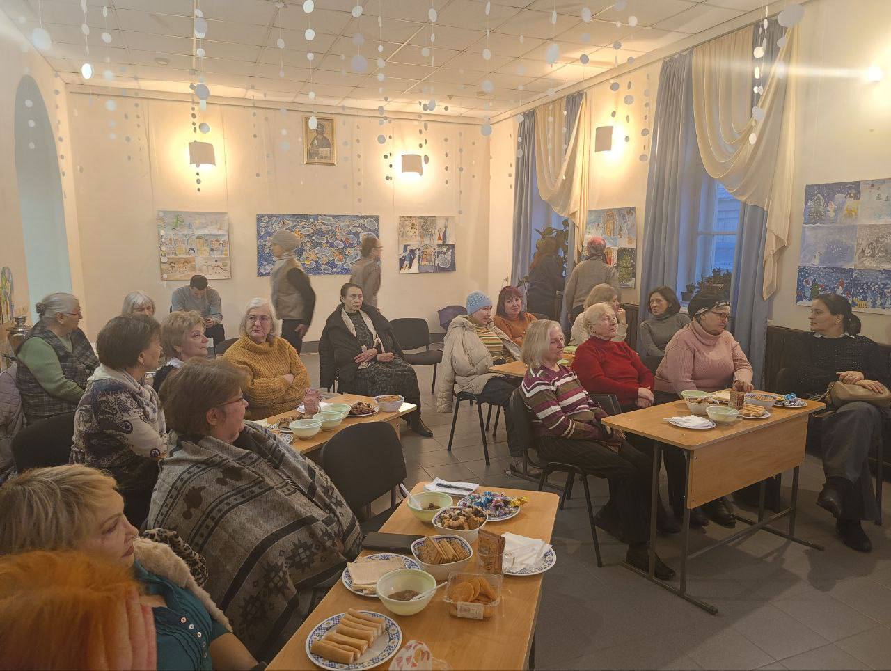 Искусство и вера. Сегодня в православном центре Бендер прошло мероприятие, посвящённое истории знаменитого шедевра Андрея Рублёва — «Троица», а также другим произведениям мирового изобразительного искусства, раскрывающим...