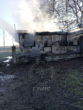 В Бендерском микрорайоне Шелковый сгорел строительный вагончик