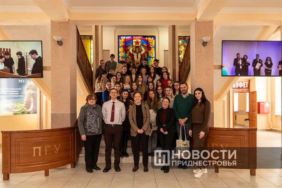 Посол Франции посетила ПГУ им. Т. Г. Шевченко