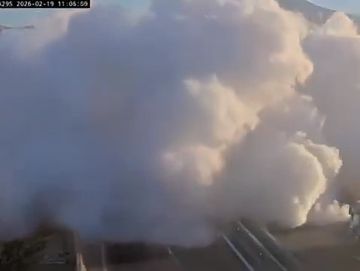 Жуткое видео из Чили: на оживленной трассе взлетел на воздух грузовик, перевозивший газ