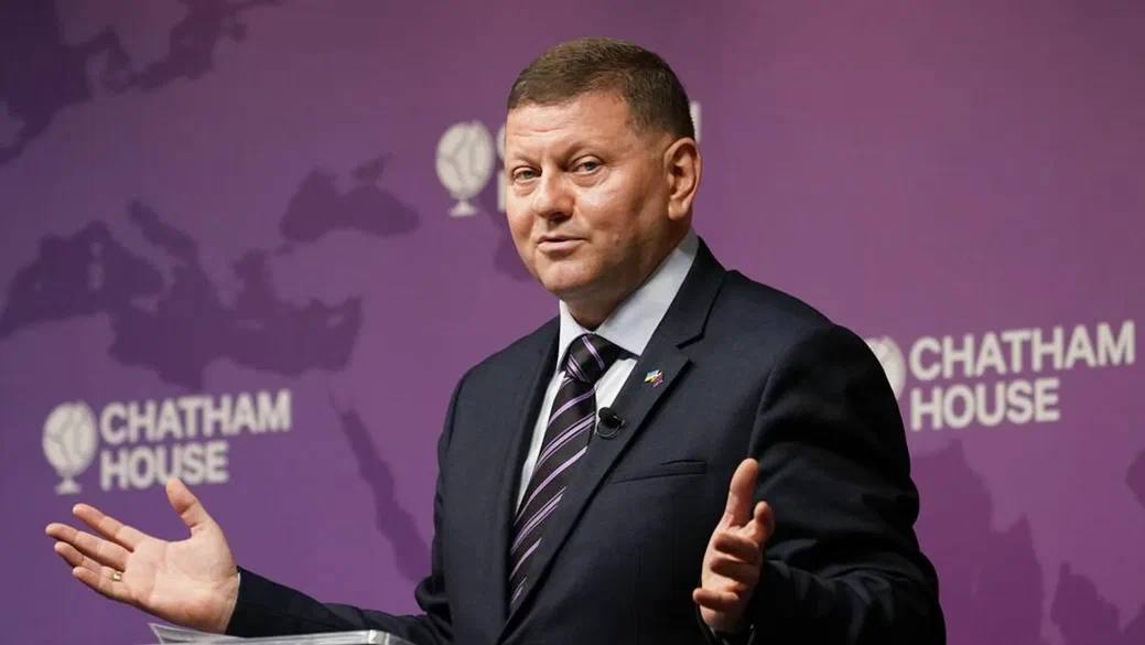 На данный момент нет ничего, что позволило бы мне думать об этом, — экс-главком ВСУ Залужный об участии в украинских выборах