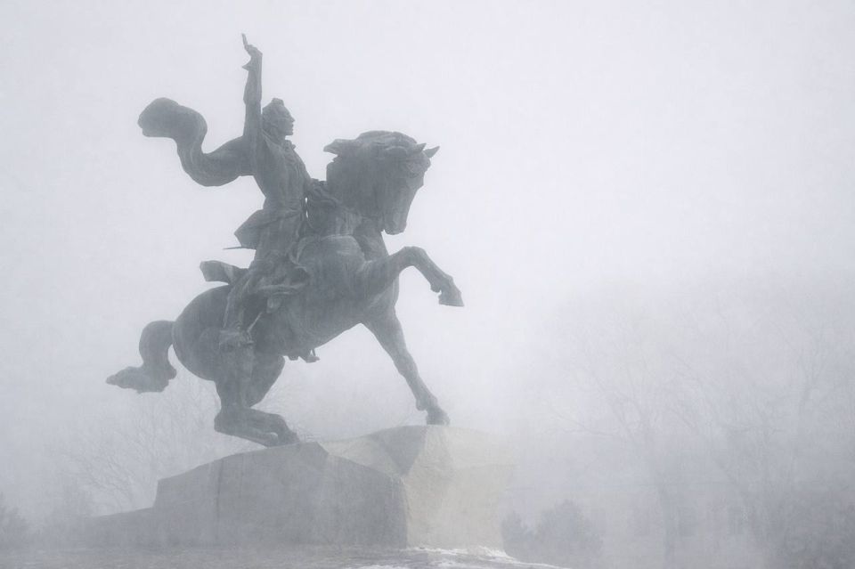 ����� ���������� 200-500 ������ ���������� �� �����