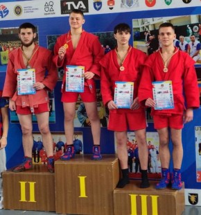 Приднестровские самбисты завоевали 10 медалей на чемпионате Молдавии среди юниоров