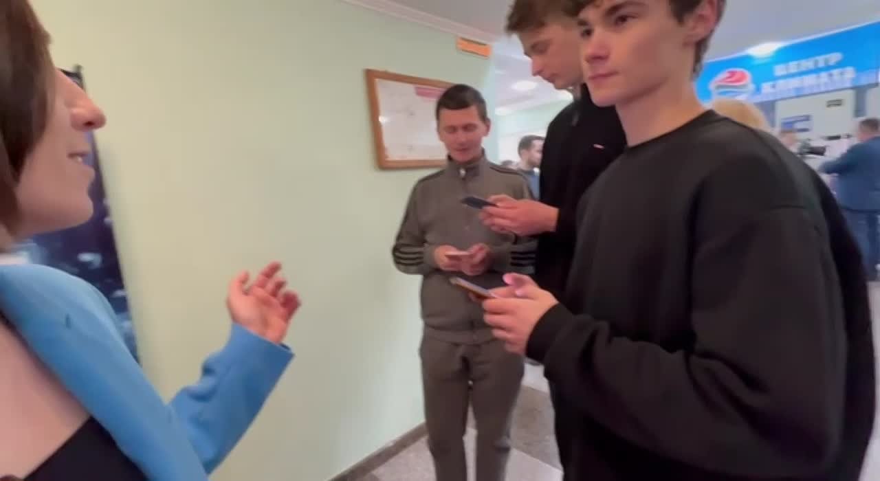 На форуме можно выиграть колонку «Алису», планшет и смартфон