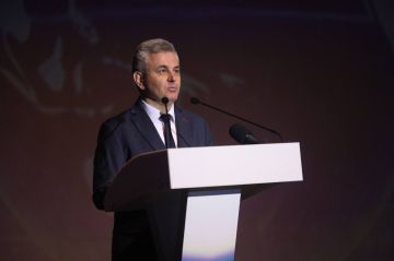 «Я всегда интересовался технологиями — тем более что моё первое образование инженерное и связано с этой сферой... Технологии — это уже не будущее, а реальность, влияющая на безопасность, воспитание и управление» – Вадим...