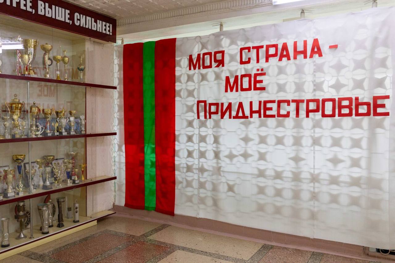 ВОЕННЫЙ ИНСТИТУТ ОРГАНИЗОВАЛ УРОК МУЖЕСТВА ДЛЯ СТАРШЕКЛАССНИКОВ СТОЛИЧНОЙ ШКОЛЫ