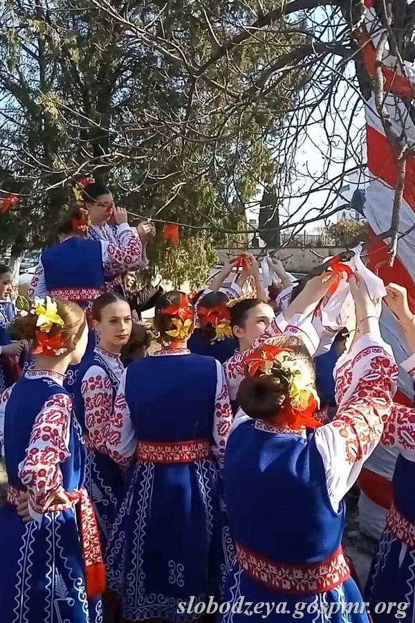 1 марта в фойе Дома культуры села Парканы состоялся теплый и светлый праздник Весны – у болгар это Мартиница