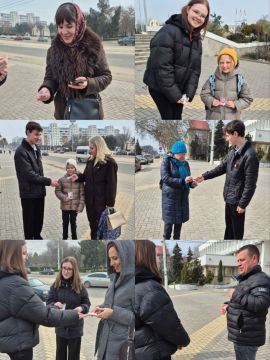 В столице прошла акция «Подари частичку весны»