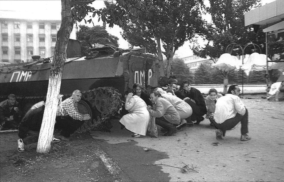 2 ����� 1992 ���� �������� ���������������� �������� ������� ������ �������������