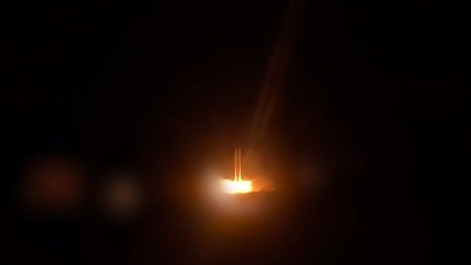 Иран запустил сверхтяжелую ракету нового поколения в сторону баз США на Ближнем Востоке, — СМИ