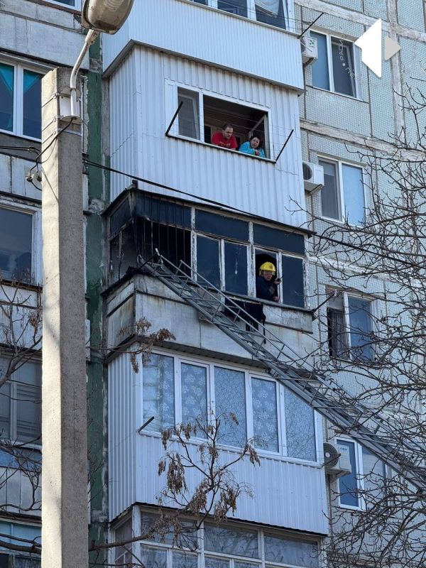 На красных казармах горела квартира