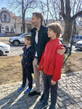 � �������� �������� ������� ����������� � 150-����� ���� �����