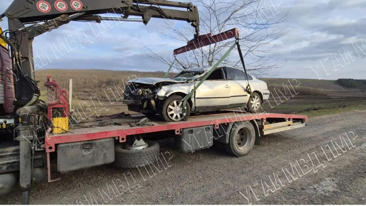 «Фольксваген» с двумя детьми внутри перевернулся вчера на дороге Григориополь – Колосово