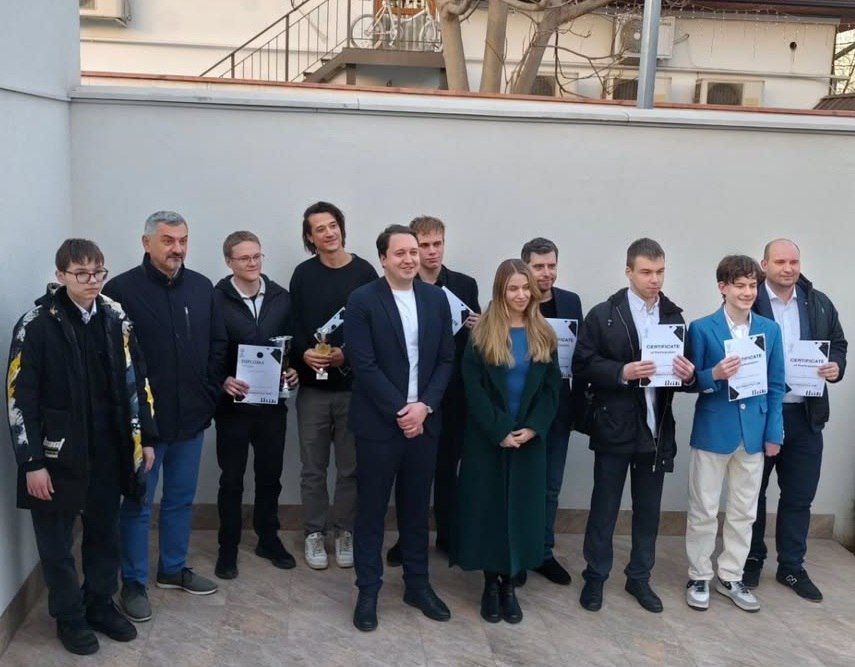 ���� ������������ ������������� ������ �3 ���������� � ���������� ������� �� �������� � ����� (3+2) � ������ (15+10)