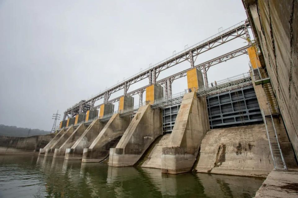 �����, ������� ������� � ������������ ���, �������� ����� �� ������� � 1,5 ������� ��������������, ������� ���� � ���� �������