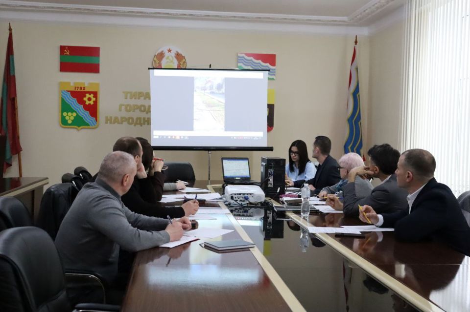 Представители госадминистрации приняли участие в заседании комиссии горсовета по жилищно-коммунальному хозяйству