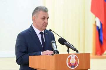 �� ������ ���������� ������ ������������� �������� � 35-����� ������������� ��� � �������� ���������� ������ ���������������