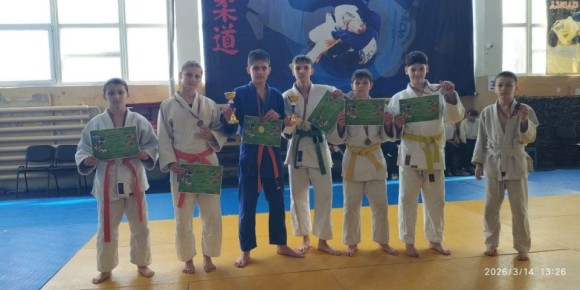 ������� ������. 14 ����� ������������ ��������� ������ �������� ����������� ����� �� �������� ��������������� ������� �� ����� ����� �������, ������ � �������, ������������ � 35-����� ����������� ���������� ��� ���