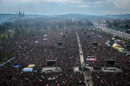 В Чехии проходят массовые протесты против действующей власти, — СМИ