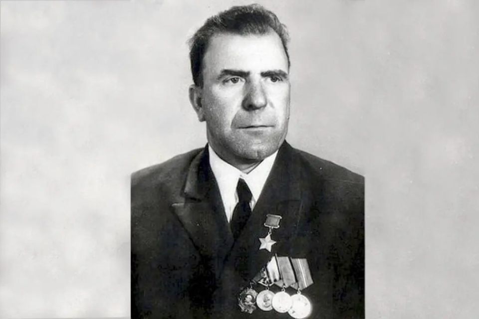 24 ����� 1945 ���� 19-������� ��������� ������ ��������� �� ���������������� ���� �������� ���� ��������� ������ ����� ���������� �����