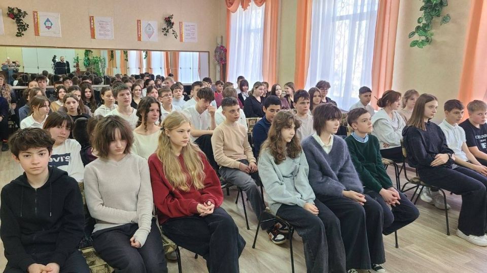 �������� �������. � ������ ������ �������� ����� ������ ���������������� ������ � �����������: ������ � �������� ����������� ������� � �����������