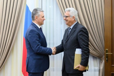 Президент ПМР Вадим Красносельский принял делегацию ОБСЕ, которую возглавил вице-председатель Парламентской Ассамблеи ОБСЕ Кириакос Хаджиянни