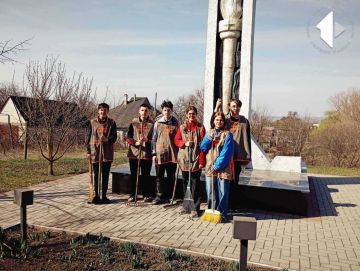 Дубоссарские школьники приводят в порядок памятные места
