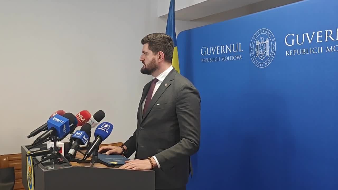 Можем остаться без света: власти допускают отключения уже завтра