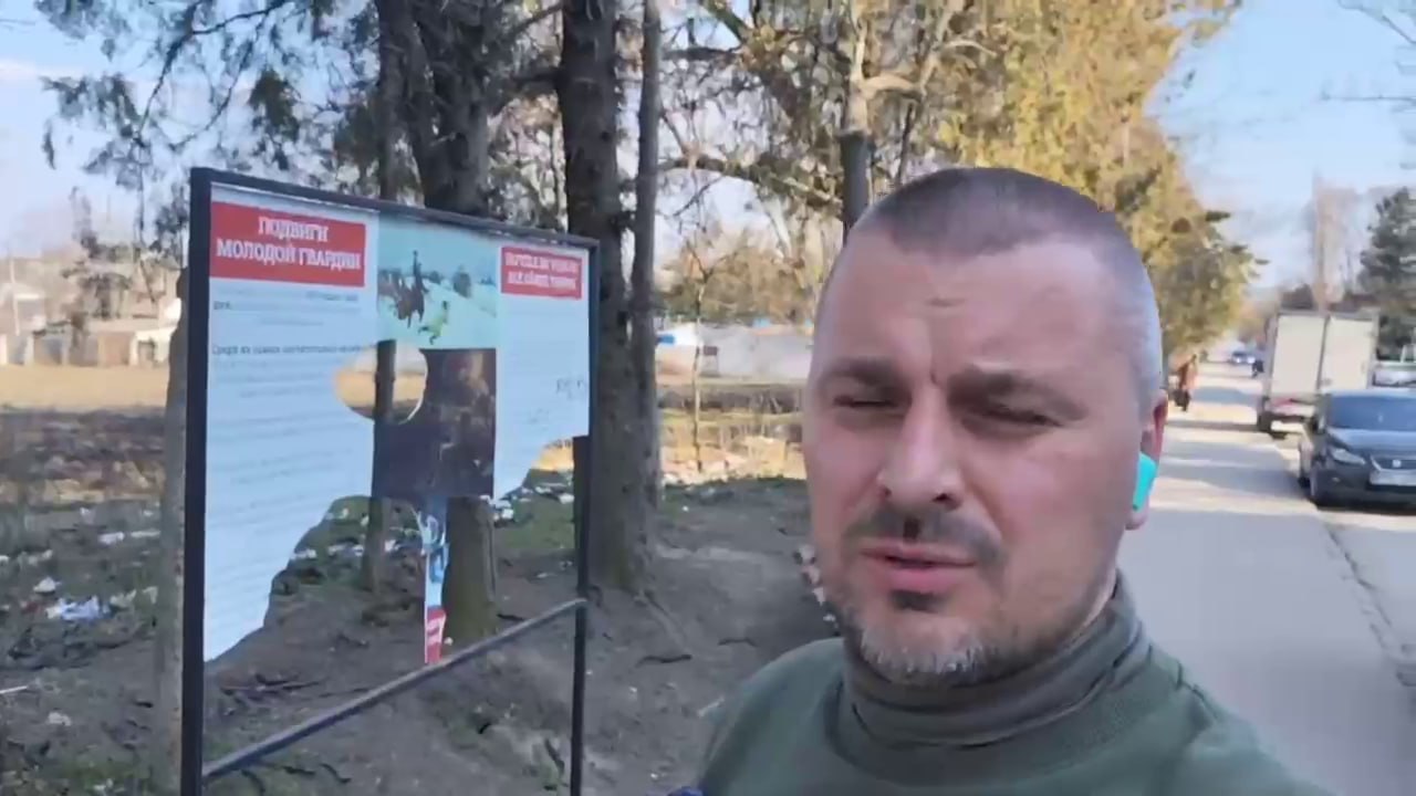 В молдавских Бельцах неизвестные разгромили уличную выставку, посвящённую героям Великой Отечественной войны