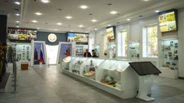 ГТК передал в историко-краеведческий музей Приднестровья экспонаты для пополнения экспозиции, посвященной развитию таможенных органов ПМР