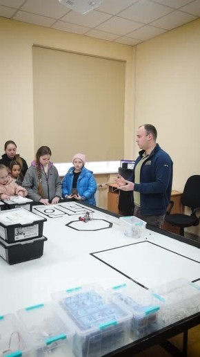 Центр цифрового образования при ПГУ «IT-Квантум» объявляет с 1 апреля дополнительный набор на курсы компьютерной грамотности, программирования и робототехники