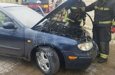 ЗА СУТКИ ГОРЕЛИ ДВА АВТОМОБИЛЯ