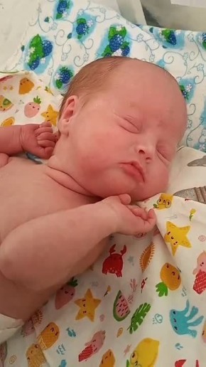 Как ухаживать за малышом в первые месяцы жизни, от сна до грудного вскармливания, — об этом расскажут в Республиканском центре матери и ребёнка