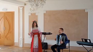 Высокий результат. Дважды президентский стипендиат, учащаяся МОУ ДО «Бендерская детская школа искусств» Вероника Мостовая вновь добилась высокого результата на республиканском конкурсе «Юный исполнитель Приднестровья»