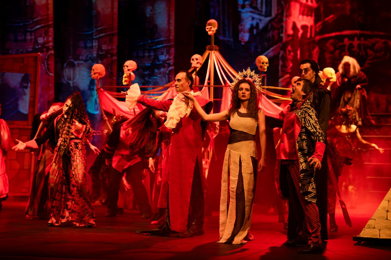 ПРИДНЕСТРОВСКИЙ ТЕАТР ДРАМЫ И КОМЕДИИ им. Н. С. АРОНЕЦКОЙ ОТМЕТИЛ ПРОФЕССИОНАЛЬНЫЙ ПРАЗДНИК