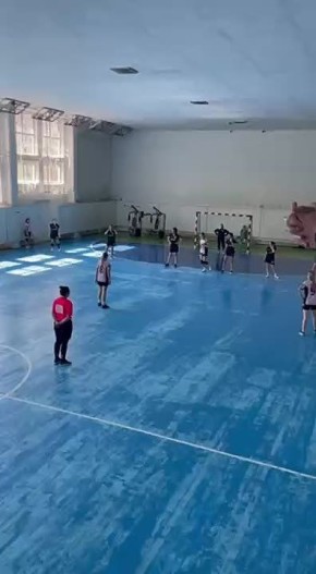 Гандболистки СДЮШОР-1 одержали победу в приднестровском дерби