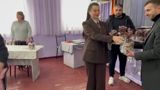 Председатель Верховного Совета Татьяна Залевская поздравила с Пасхой воспитанников и руководство школы-интерната села Глиное, где обучаются и проживают 115 детей