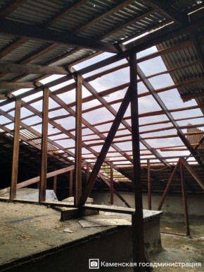 Так пострадала крыша техникума в Каменке