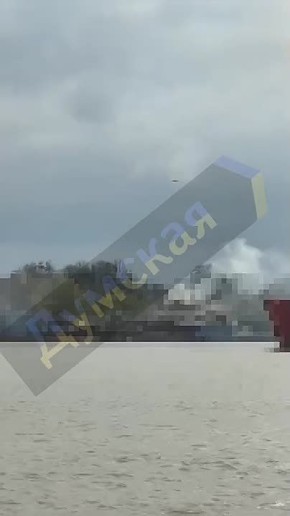 Одесса. Момент прилета БПЛА «Герань» по судну с топливом в порту Измаила