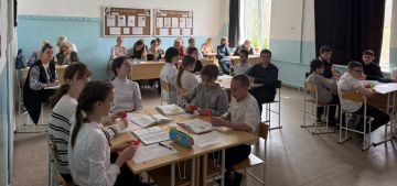 Мастера слова и души. В Бендерской средней школе №14 состоялось городское методическое объединение учителей русского языка и литературы