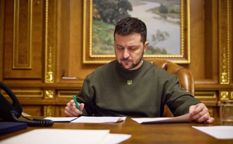 Зеленский подписал закон о создании центров «национального сопротивления» для школьников и студентов, — украинские СМИ