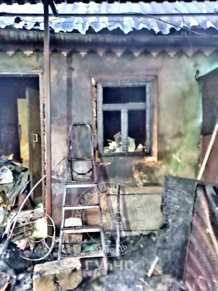 Короткое замыкание неисправного удлинителя стало причиной пожара в Бендерах