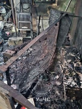 В Бендерах из-за короткого замыкания сгорел навес