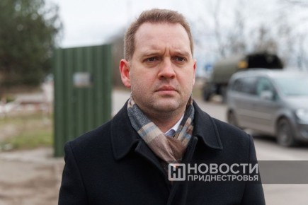 РФ заинтересована в стабильном развитии Приднестровья, сказал на круглом столе в Приднестровском госуниверситете российский сопредседатель ОКК Айрат Абдуллин