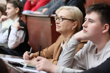 ������������ �������� �� �����������, ������������ ������������ � ��� ������� ����� ���������������� ������� � �����: