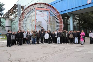 ����� 100 ���������������� �������� �� ��� ������������ � ������ ����� �������� ������ �� ������������ ��������������, �������������� �������-������������ ������� ���