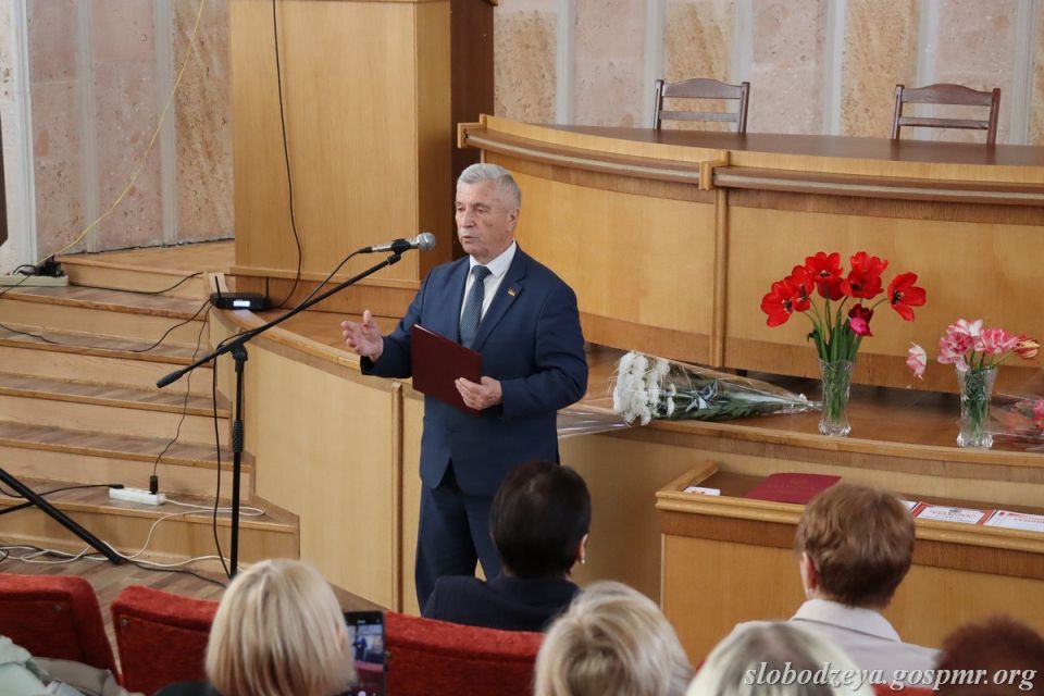 ������� ������� ��������� ���������� �������� ������ ��������� � ���������������� ����������