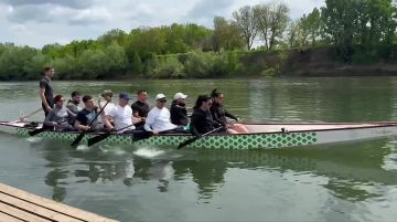 Команда Аппарата Верховного Совета продолжает подготовку к президентской регате