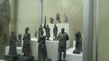 Внимание гостей привлекает и выставка солдатиков серии «Военно-историческая миниатюра»
